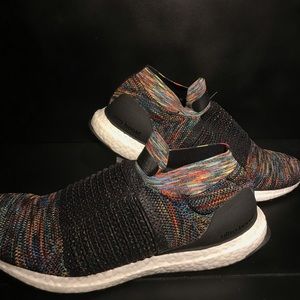 Adidas Ultraboost Laceless- Multicolor Dark